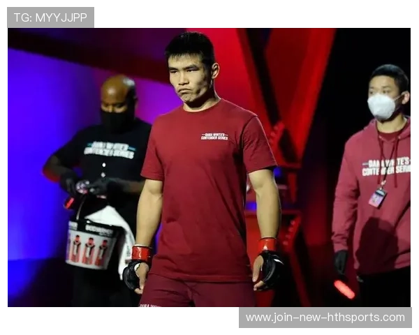 UFC选手咬掉对手护具惹争议：格斗界的“边界”再度被挑战