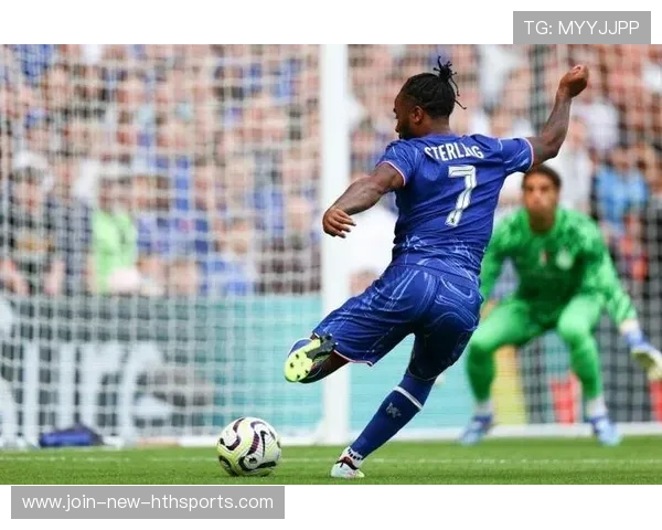 曼城—斯特林边路突破制造角球机会